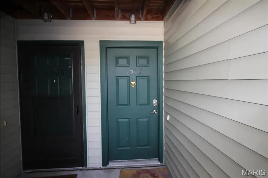 1502 Surrey Lane, Saint Peters, MO 63304 - #3