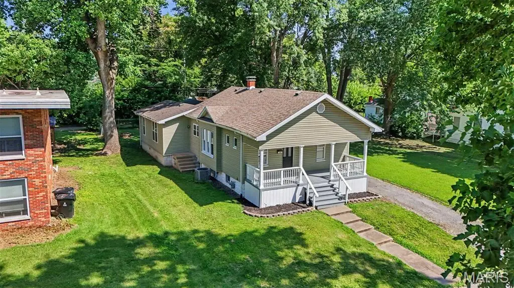 403 N 39th Street, Belleville, IL 62226 - #1