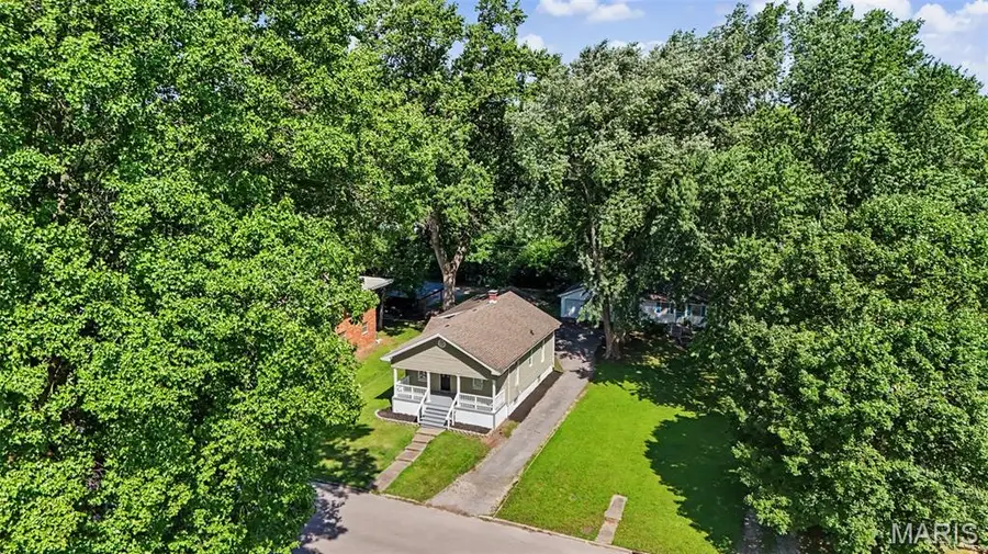 403 N 39th Street, Belleville, IL 62226 - #2