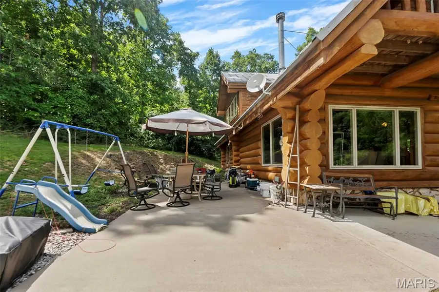1042 Lakeview Drive, Perryville, MO 63775 - #3