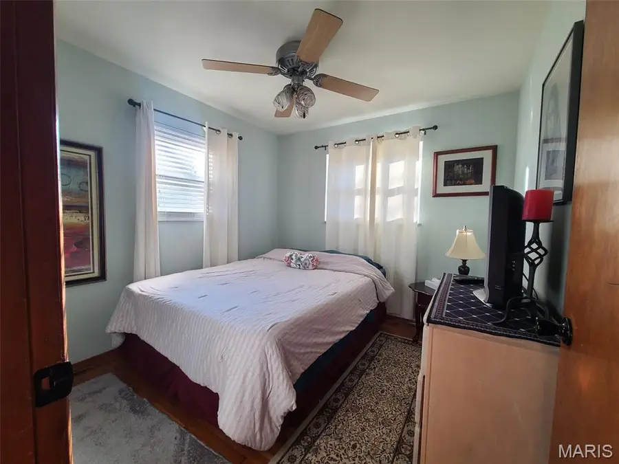 2418 A Spencer Avenue #A, Overland, MO 63114 - #3