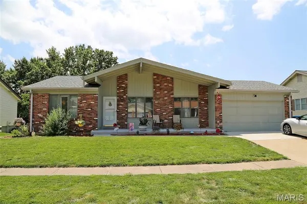 6726 Christina Marie Lane, Hazelwood, MO 63042
