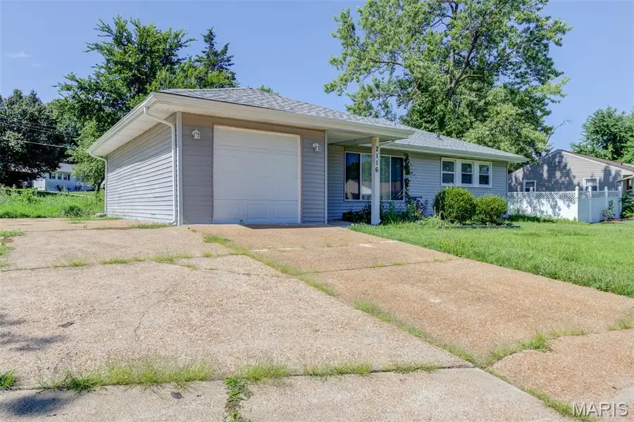 2116 Jannette Drive, Saint Louis, MO 63136 - #2