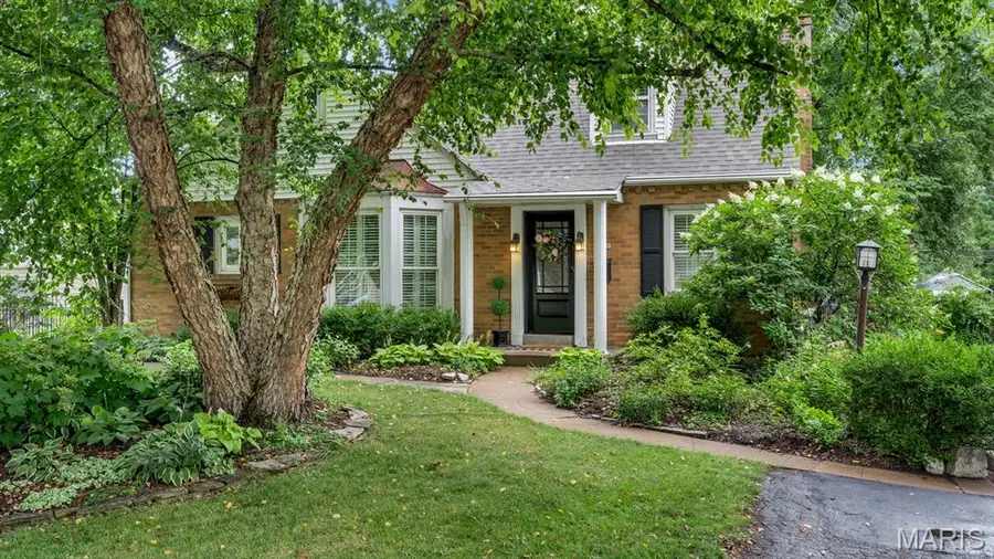 1439 S Elm Avenue, Webster Groves, MO 63119 - #2