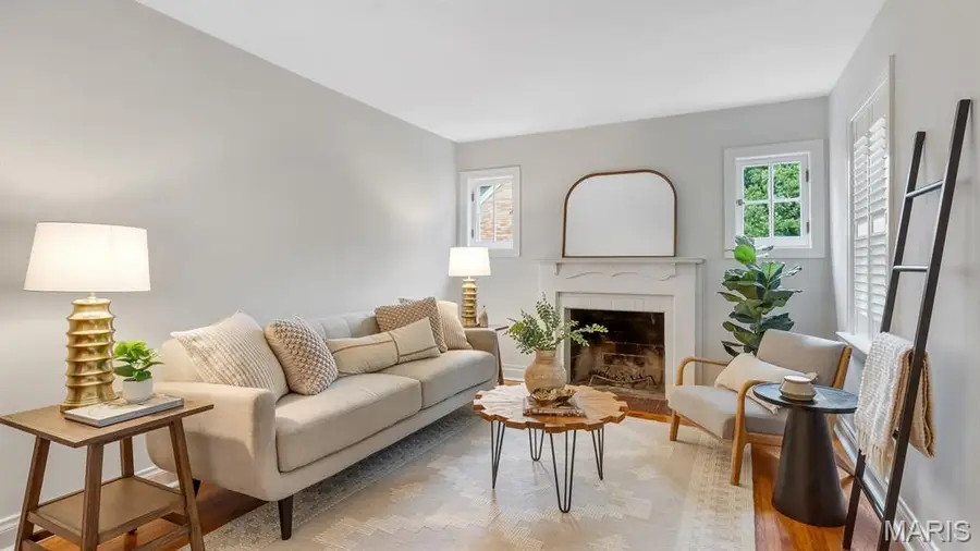 1439 S Elm Avenue, Webster Groves, MO 63119 - #3