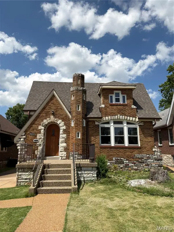 6739 Oleatha Avenue, St Louis, MO 63139