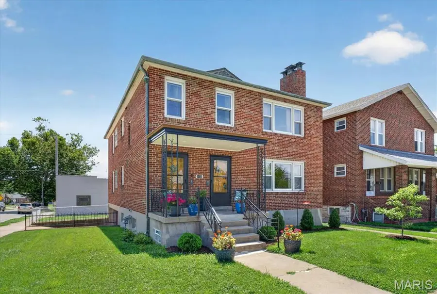 3152 Watson Road, Saint Louis, MO 63139 - #2