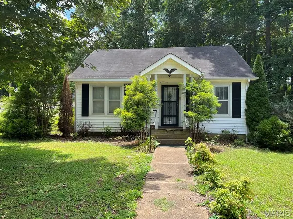 139 Walnut St, Greenville, MO 63944