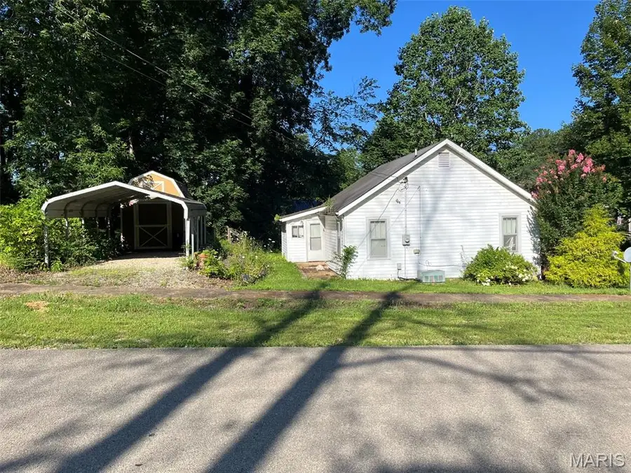 139 Walnut St, Greenville, MO 63944 - #2