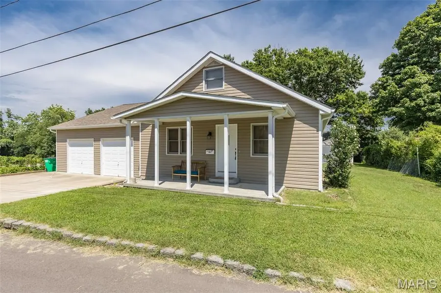 354 N 5th Street, Ste Genevieve, MO 63670 - #2