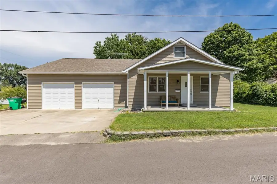 354 N 5th Street, Ste Genevieve, MO 63670 - #3