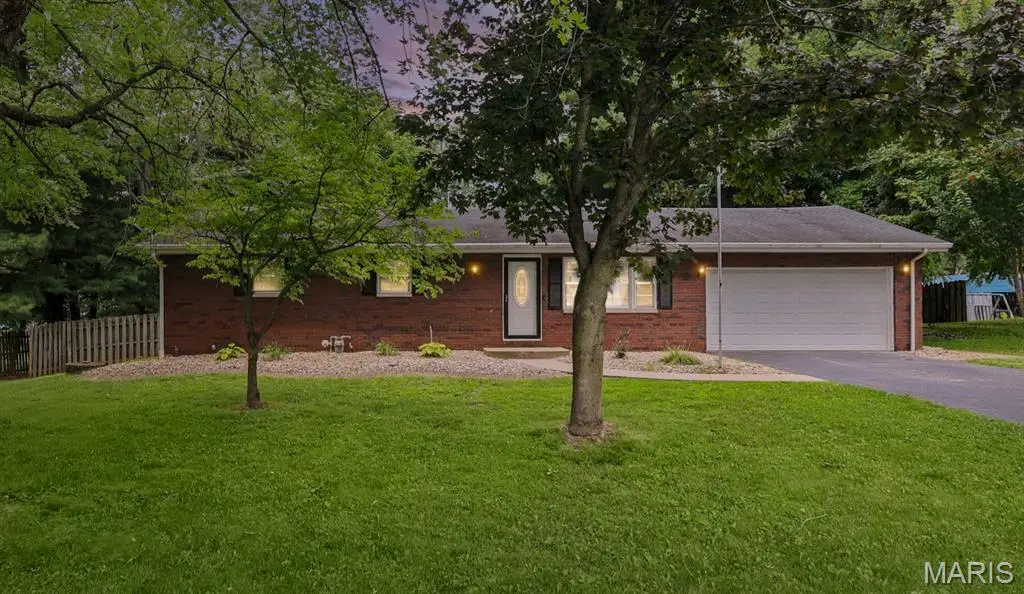 8424 Steelecrest Lane, Troy, IL 62294 - #1