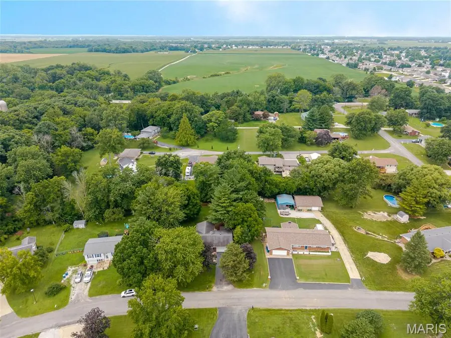 8424 Steelecrest Lane, Troy, IL 62294 - #3