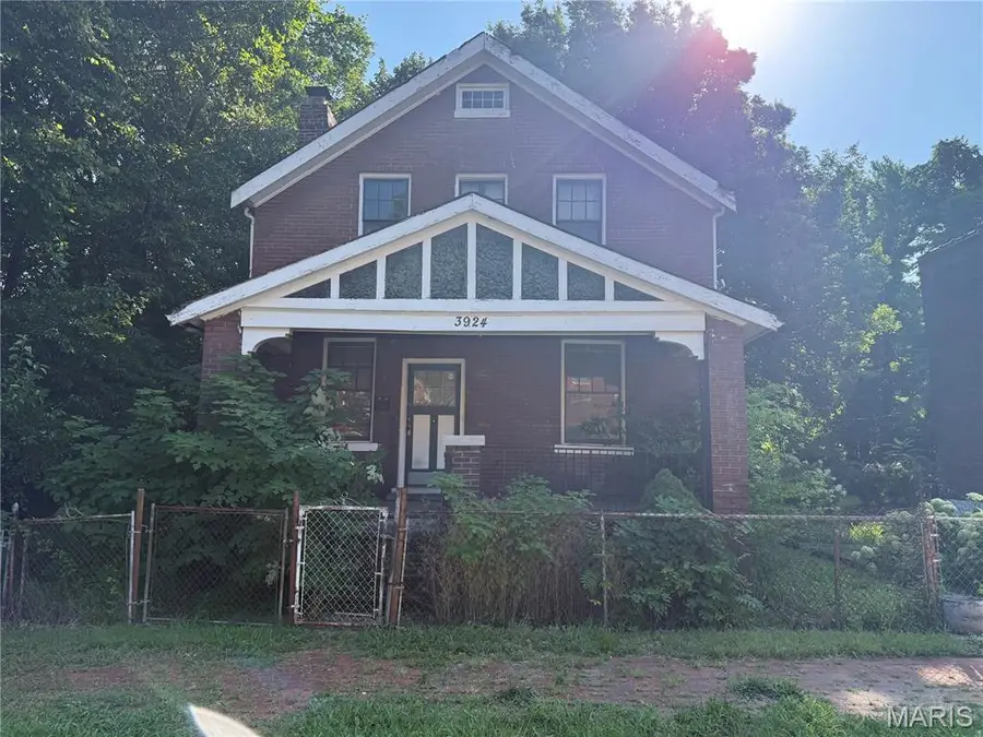 3924 N 19th Street, Saint Louis, MO 63107 - #2