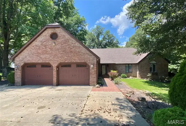 11725 Fairway Circle Dr., Dexter, MO 63841