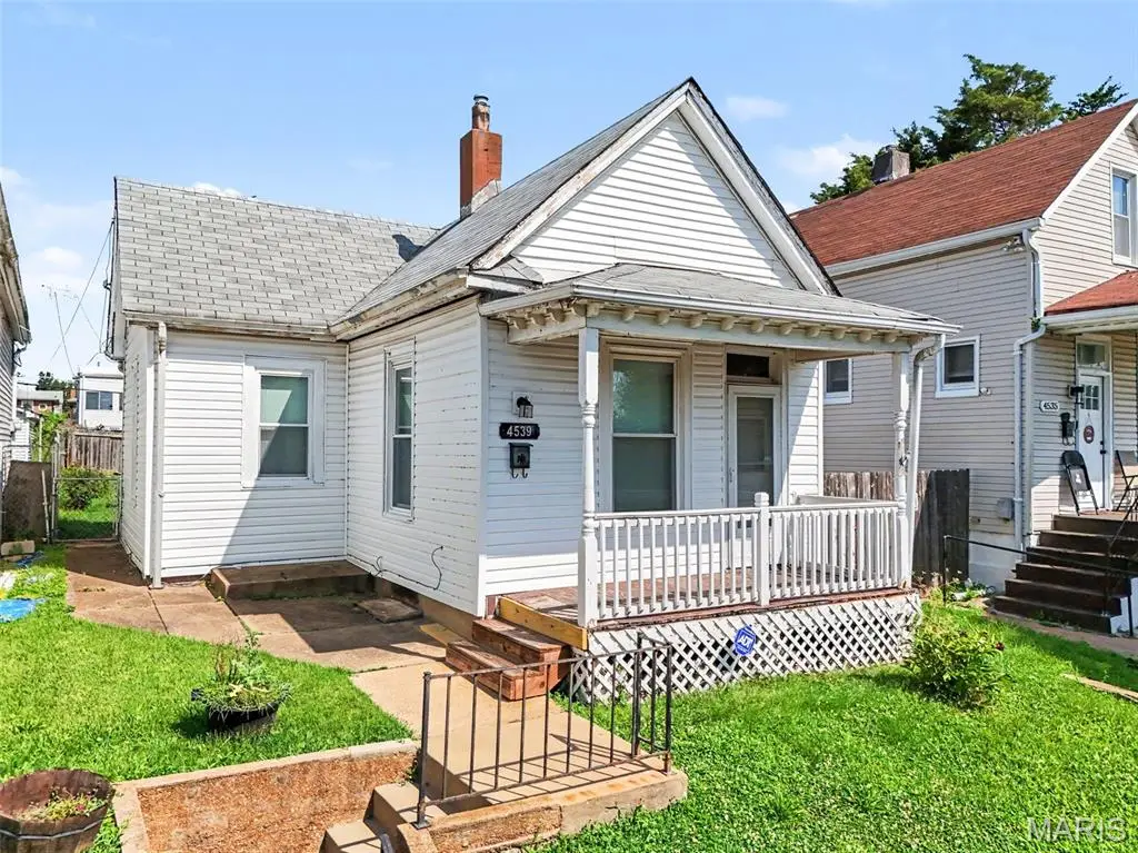 4539 Newport Avenue, Saint Louis, MO 63116 - #1