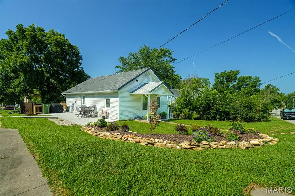 712 E 11th Street, Rolla, MO 65401 - #1