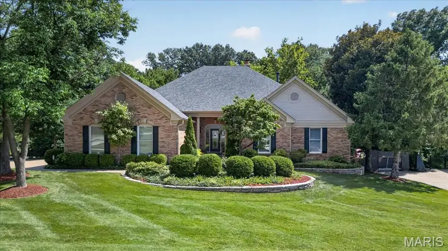 12402 Stratford Ridge Court, Creve Coeur, MO 63141 - #2