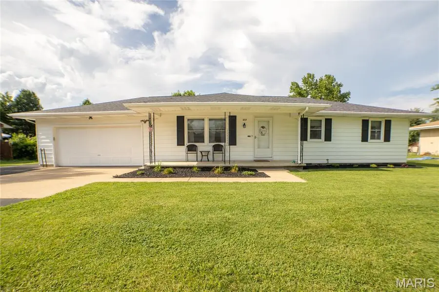 237 Farmers Lane, Lebanon, MO 65536 - #2