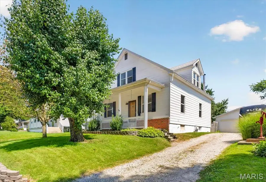 608 S Rapp Avenue, Columbia, IL 62236 - #2