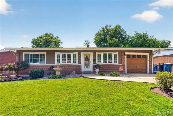 1315 Arlington Drive, St Louis, MO 63033