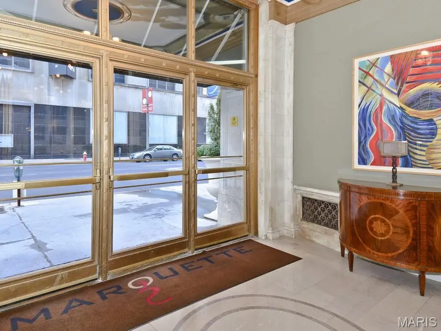 314 N Broadway #1701, Saint Louis, MO 63102 - #3