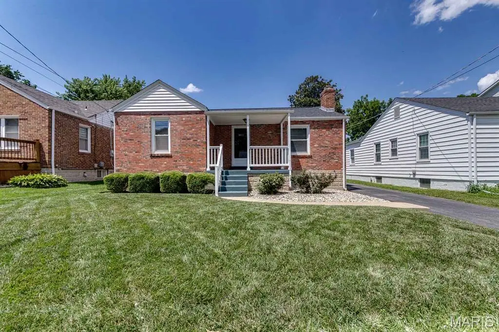 8901 Moritz Avenue, Brentwood, MO 63144 - #1