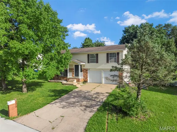 3846 Jeff Drive, St Charles, MO 63304