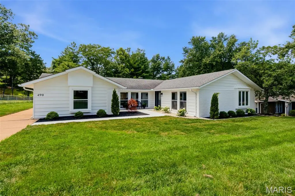 490 Maymont Drive, Ballwin, MO 63011 - #1