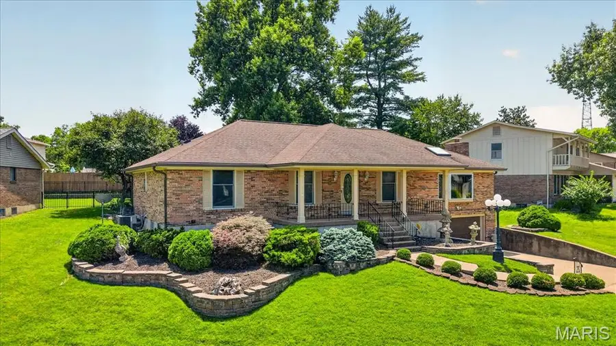 468 Falaise Drive, Creve Coeur, MO 63141 - #2