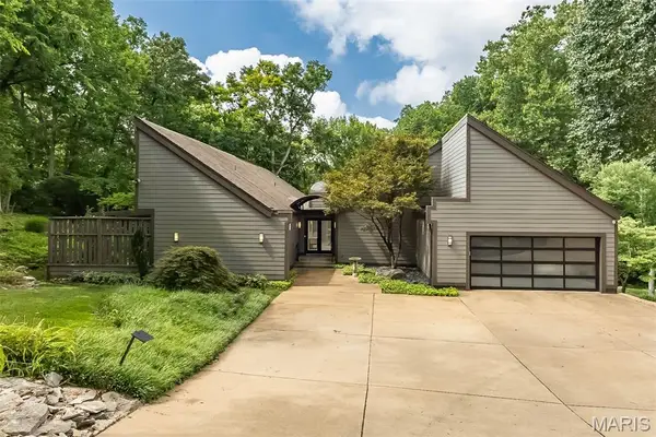 12420 Robyn Road, Sunset Hills, MO 63127