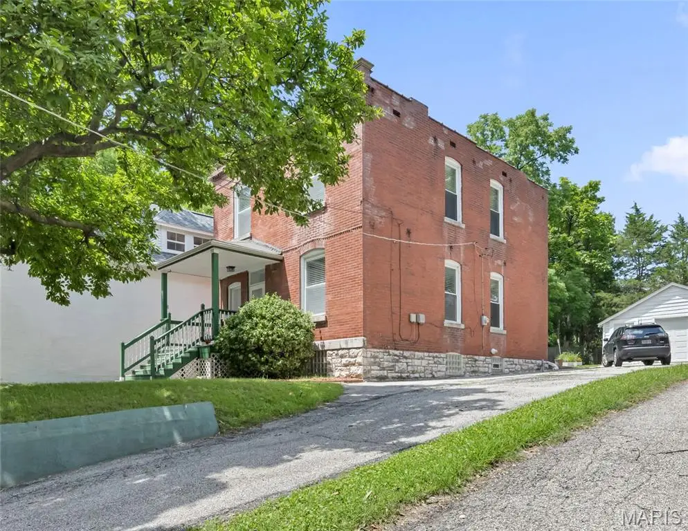 6851 Garner Avenue, Saint Louis, MO 63139 - #1