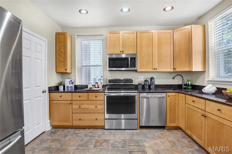 6851 Garner Avenue, Saint Louis, MO 63139 - #2
