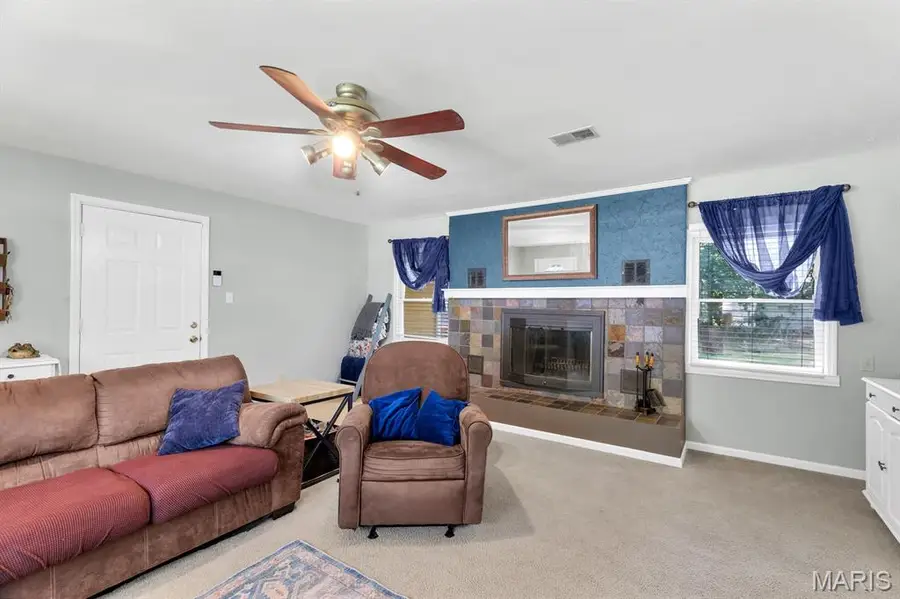 263 S Hartnett Avenue, Ferguson, MO 63135 - #2