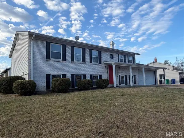 2290 Montagne Drive, Florissant, MO 63033