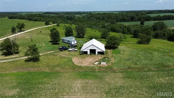 26788 105th Avenue, La Belle, MO 63447