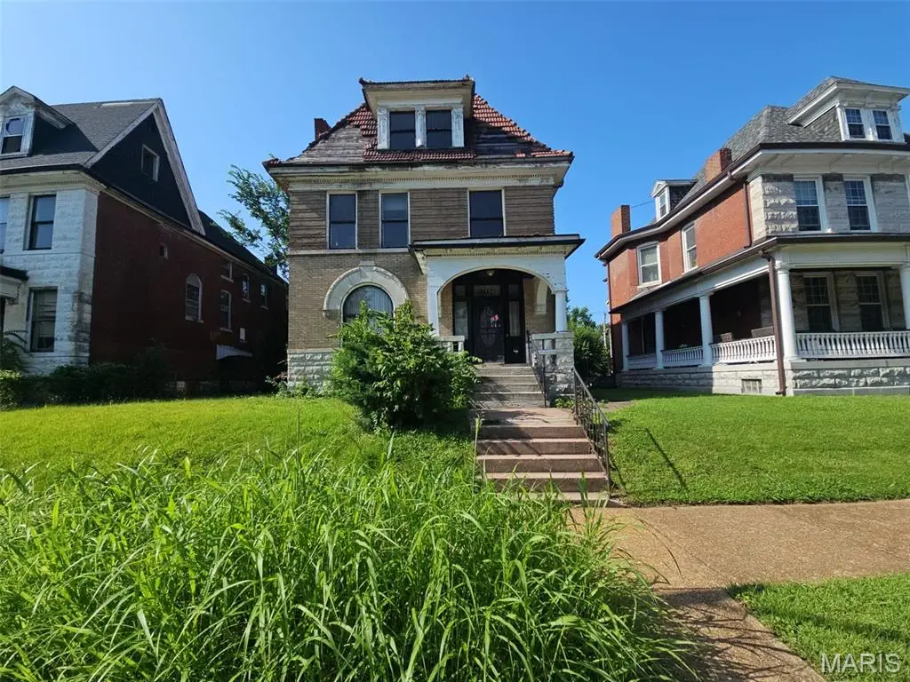 5142 Vernon Avenue, Saint Louis, MO 63113 - #1