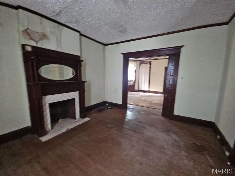 5142 Vernon Avenue, Saint Louis, MO 63113 - #2