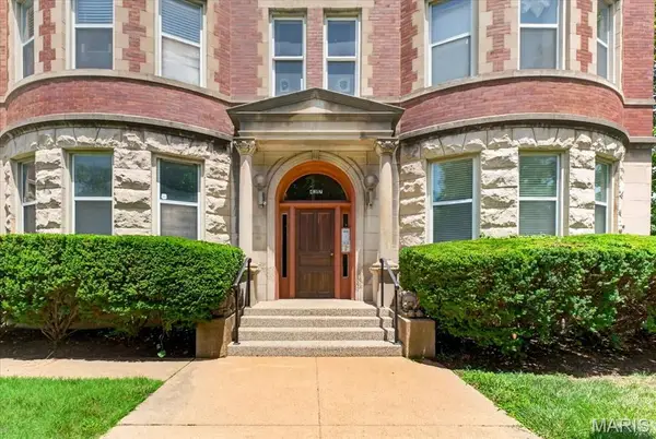 4317 Lindell Boulevard #D, St Louis, MO 63108