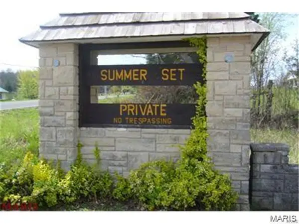101 Costitution (plat 6 Lot 101) Avenue, De Soto, MO 63020