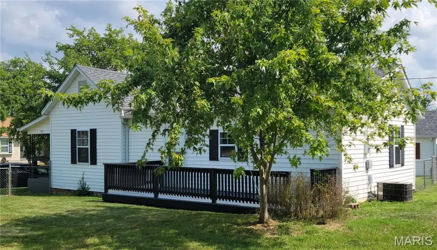 405 S Vandervoot Street, Desloge, MO 63601 - #3