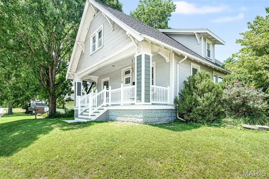 401 Plum Street, Edwardsville, IL 62025 - #2