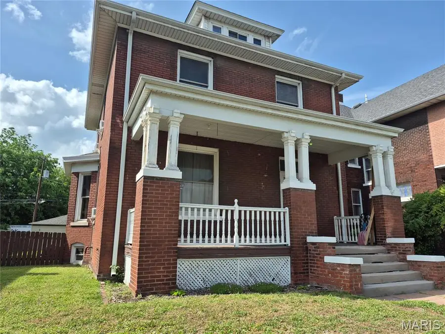 2057 Cleveland Boulevard, Granite City, IL 62040 - #2