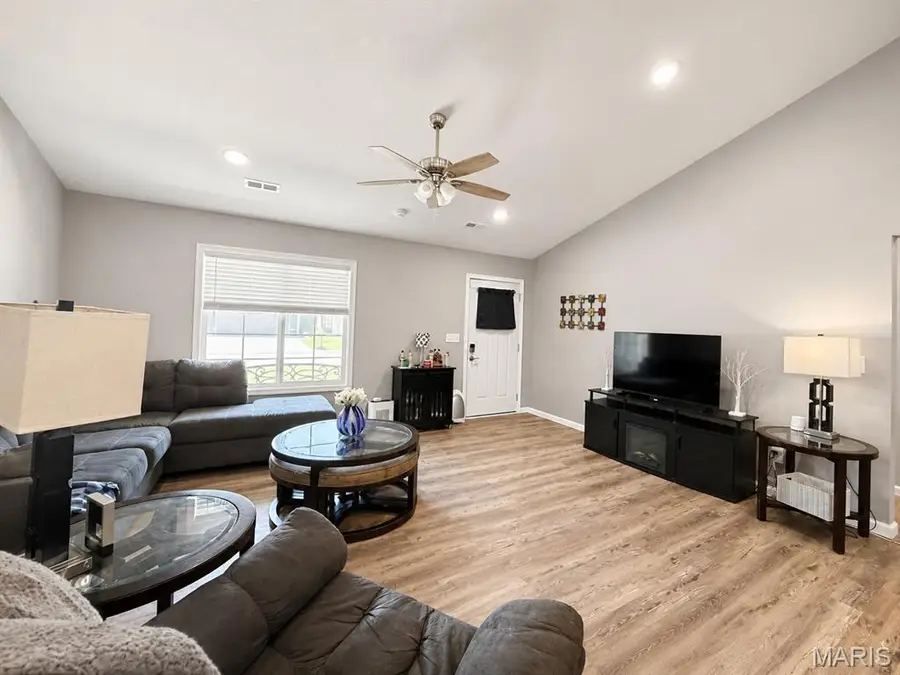 321 Apple Park Way, Poplar Bluff, MO 63901 - #3