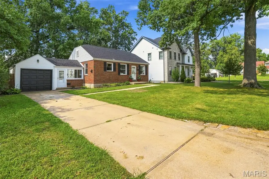 320 Fairway Lane, Kirkwood, MO 63122 - #2