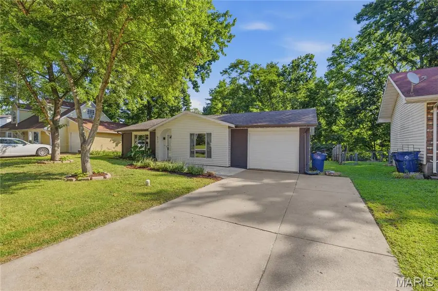 517 E 11th Street, Washington, MO 63090 - #2