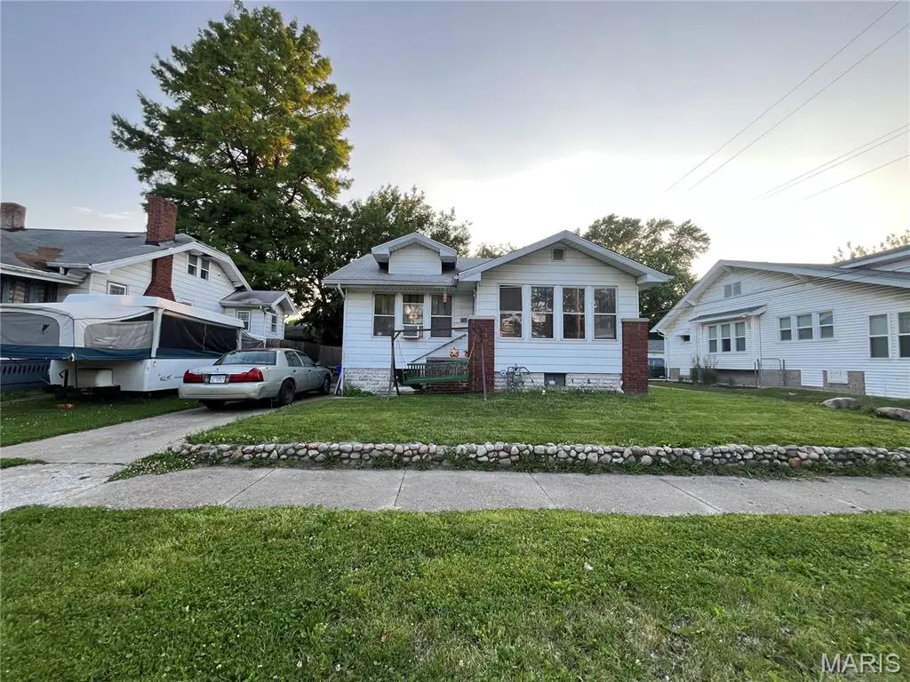 231 S 19 Street, Decatur, IL 62521 - #1