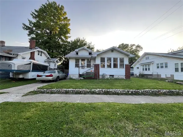 231 S 19 Street, Decatur, IL 62521