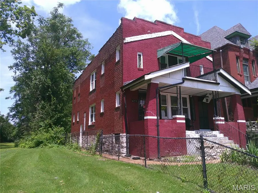 4253 Enright Avenue, Saint Louis, MO 63108 - #2