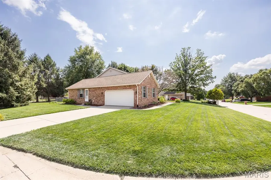 310 Meadowlark Lane, Belleville, IL 62220 - #3